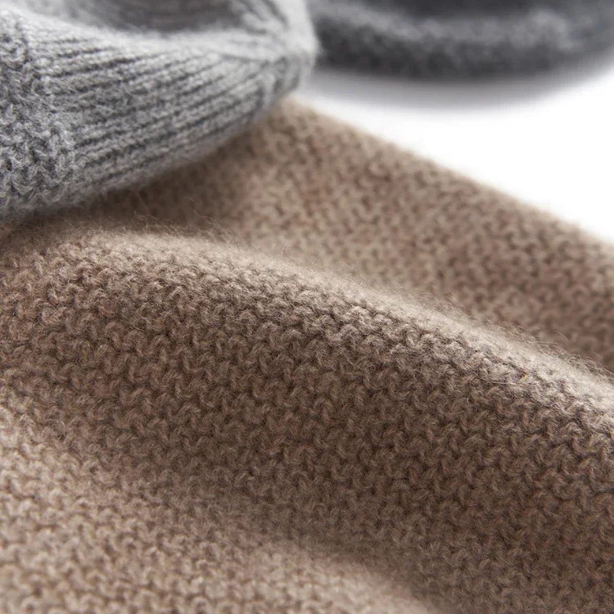 The Thornton Men’s Warm Ribbed Knit Beanie